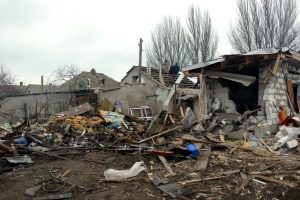 Į Ukrainą paleista okupantų raketa pataikė į kaimą Rusijoje