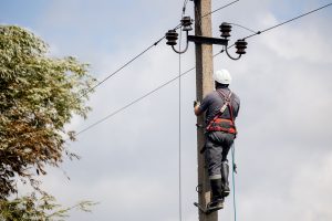 ESO: elektros tiekimas atstatytas visiems savaitgalį jos netekusiems gyventojams