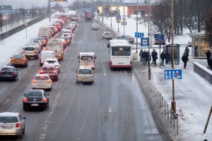 Laisvės gynėjų dienos renginių metu keisis viešojo transporto judėjimas – bus eismo ribojimų