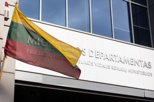 Migracijos departamentas: dėl leidimo gyventi Lietuvoje atnaujinimo kreipėsi 19 tūkst. ukrainiečių