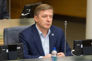 R. Karbauskis: kuriama ilgalaikė alkoholio ir narkotikų kontrolės strategija