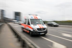 Vilniuje automobilis „Bentley“ kliudė pėsčiąją: ji – ligoninėje