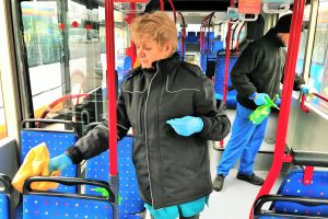 „Klaipėdos autobusų parkas“ užtikrina: autobusai dezinfekuojami kaip ir karantino metu