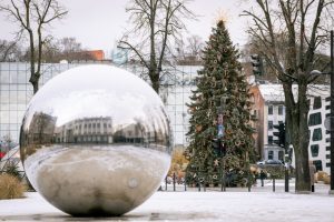 Paskubėkite: tai paskutinės dienos pasidžiaugti Kauno kalėdine eglute