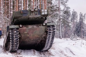 Lietuva įsipareigojo pirkti „Leopard“ tankų, tariasi dėl ankstesnės pristatymo datos 