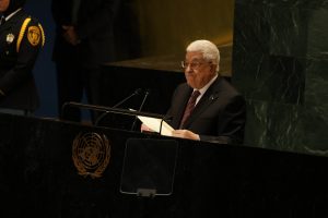 Palestinos prezidentas ragina tarptautinę bendruomenę nebesiųsti ginklų Izraeliui