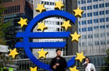 ECB mažins bazines palūkanas 0,25 proc. per kiekviena iš kitų 5 posėdžių