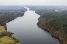 Dar vasarą dingęs vyras nerastas: išvyko paplaukioti valtimi į Asvejos ežerą ir negrįžo