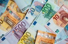 Banko darbuotojais prisistatę sukčiai iš moters išviliojo daugiau kaip 7 tūkst. eurų