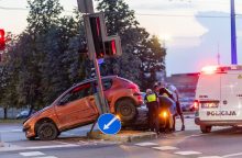 Vilniuje – trijų automobilių avarija: sutriko eismas, vienas vairuotojų nekalba lietuviškai