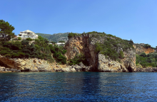 Graikijos Korfu saloje rastas negyvas turistas, dar 3 yra dingę be žinios