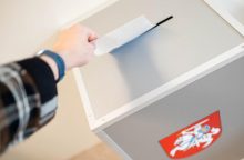 VRK: užsienyje balsuojančius rinkėjus balsavimo biuleteniai pasieks artimiausiu metu