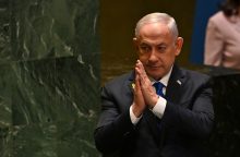 B. Netanyahu nutraukė vizitą JAV