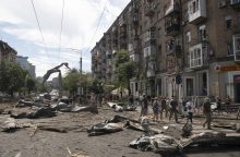 Rusijos raketų smūgis Ukrainai: žuvo 31 žmogus, dar daugiau nei 100 buvo sužeista